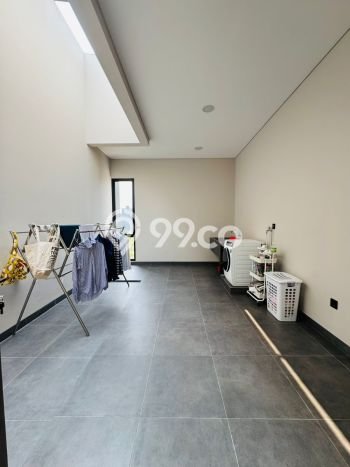 Rumah Strategis area Green Lake City, Akses ke Green Lake City, Jakarta Barat, Jakarta Barat - 5 KT Rumah Strategis area Green Lake City, Akses ke Green Lake City, Jakarta Barat, Jakarta Barat - 5 KT