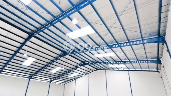 Gudang Kawasan Cikupa, Luas 690m2m², Lokasi Komersial, Disewakan Gudang Kawasan Cikupa, Luas 690m2m², Lokasi Komersial, Disewakan