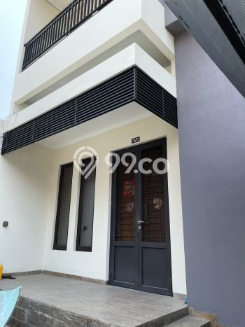 Rumah Luxury Modern Siap Huni di Jelambar Jakarta Barat Rumah Luxury Modern Siap Huni di Jelambar Jakarta Barat