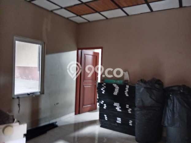AREA PROSPEKTIF! Gudang Kawasan Cipondoh, Luas 700m2m², Pusat Perdagangan AREA PROSPEKTIF! Gudang Kawasan Cipondoh, Luas 700m2m², Pusat Perdagangan
