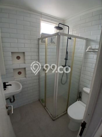 Hunian Mewah LB 193m2 Siap Huni Desain Elegan di Semanan, Jakarta Barat Hunian Mewah LB 193m2 Siap Huni Desain Elegan di Semanan, Jakarta Barat