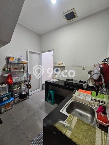 Rumah Berkualitas LT 180m2m² / LB 300m2m² di Lokasi Strategis Cengkareng, Jakarta Barat Rumah Berkualitas LT 180m2m² / LB 300m2m² di Lokasi Strategis Cengkareng, Jakarta Barat