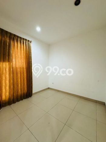 For Sale Hunian Rumah Terawat 4 KT di Green Lake City, Jakarta Barat For Sale Hunian Rumah Terawat 4 KT di Green Lake City, Jakarta Barat