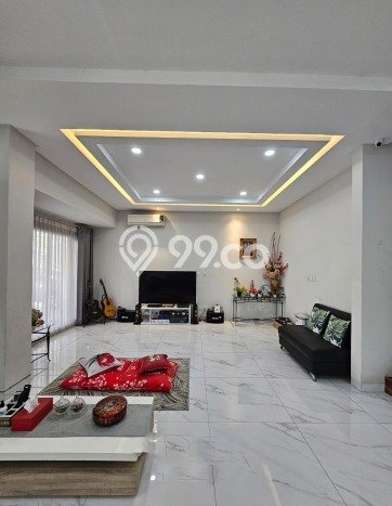 Rumah Berkualitas LT 180m2m² / LB 300m2m² di Lokasi Strategis Cengkareng, Jakarta Barat Rumah Berkualitas LT 180m2m² / LB 300m2m² di Lokasi Strategis Cengkareng, Jakarta Barat