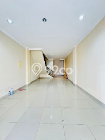 Unit Ruko Tersedia di Green Lake City Spesifikasi LB 237m2 Unit Ruko Tersedia di Green Lake City Spesifikasi LB 237m2