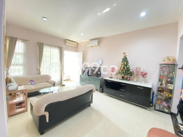 LOKASI PREMIUM! Rumah Berkembang di Green Lake City, Luas 120m² LB 140m² LOKASI PREMIUM! Rumah Berkembang di Green Lake City, Luas 120m² LB 140m²
