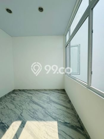 Rumah Harga Nego 4 Kamar Tidur di , Keamanan 24 Jam, Jakarta Barat Rumah Harga Nego 4 Kamar Tidur di , Keamanan 24 Jam, Jakarta Barat