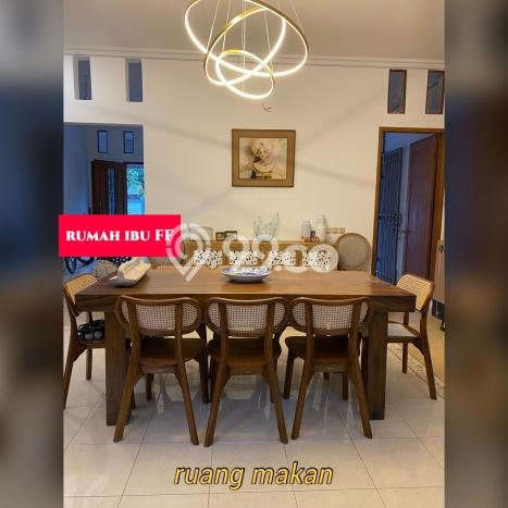 Rumah Bagus Siap Pakai Di Cinere Luas 300m2 Lokasi Strategis Rumah Bagus Siap Pakai Di Cinere Luas 300m2 Lokasi Strategis