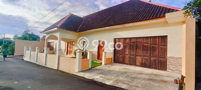 Dijual Hunian Mewah dengan Fasilitas Sekitar Komplit di Karangpandan, Karanganyar Dijual Hunian Mewah dengan Fasilitas Sekitar Komplit di Karangpandan, Karanganyar
