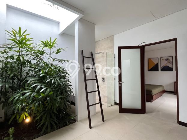 Rumah Luxury Modern Siap Huni di Seminyak Badung Rumah Luxury Modern Siap Huni di Seminyak Badung