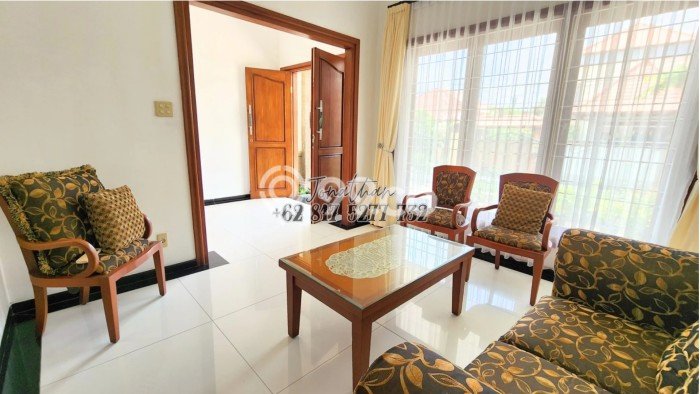 For Sale! Luxury House LT 761m2 Desain Elegan di Renon For Sale! Luxury House LT 761m2 Desain Elegan di Renon