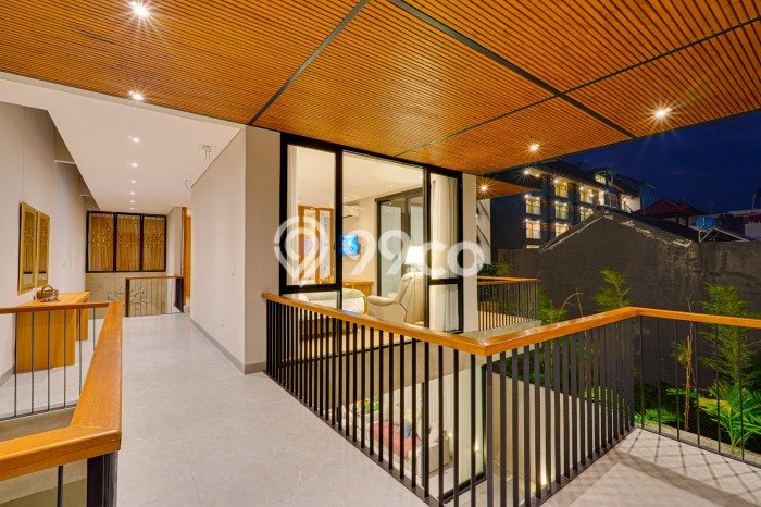 Vila Kawasan , Luas 200m2m², Dekat ke berbagai fasilitas umum Vila Kawasan , Luas 200m2m², Dekat ke berbagai fasilitas umum