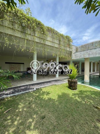 HOT DEAL! Vila Kawasan , Area 1729m2m², Lokasi Strategis HOT DEAL! Vila Kawasan , Area 1729m2m², Lokasi Strategis