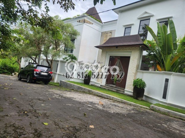 HARGA TERBAIK! Vila di , Luas 2000m2m², Lokasi Strategis HARGA TERBAIK! Vila di , Luas 2000m2m², Lokasi Strategis