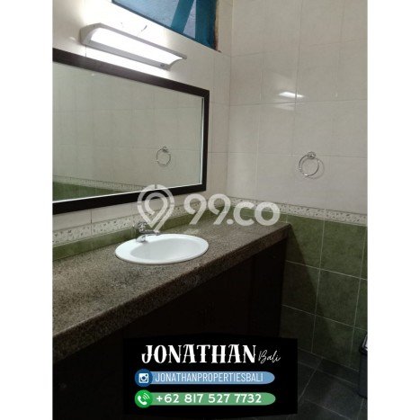 Vila Kawasan , Area 250m2m², Area Nyaman Vila Kawasan , Area 250m2m², Area Nyaman