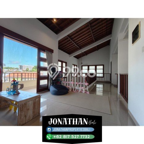 Ready to Use! Premium House LT 210m2 Desain Elegan di Jimbaran Ready to Use! Premium House LT 210m2 Desain Elegan di Jimbaran