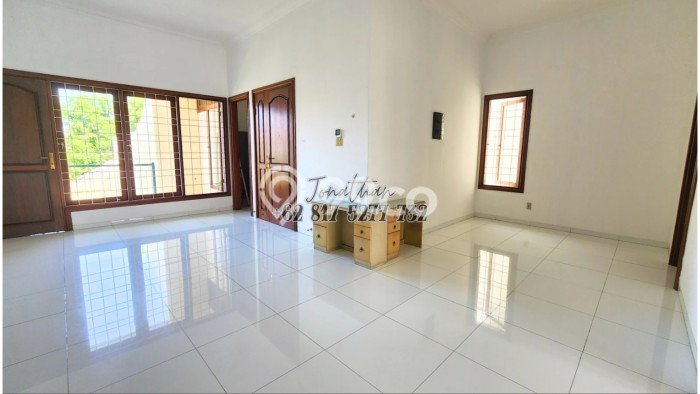 For Sale! Luxury House LT 761m2 Desain Elegan di Renon For Sale! Luxury House LT 761m2 Desain Elegan di Renon