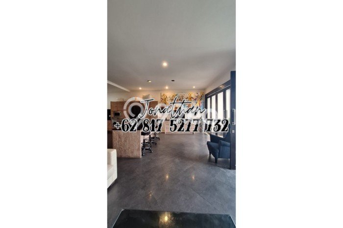 HARGA TERBAIK! Vila di , Luas 300m2m², Lokasi Strategis HARGA TERBAIK! Vila di , Luas 300m2m², Lokasi Strategis