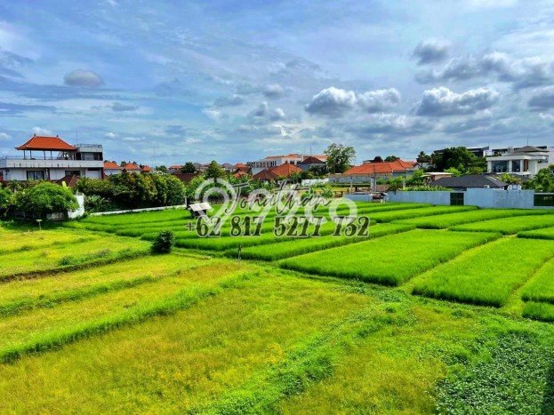 Vila Kawasan , Area 500m2m², Lokasi Premium Vila Kawasan , Area 500m2m², Lokasi Premium