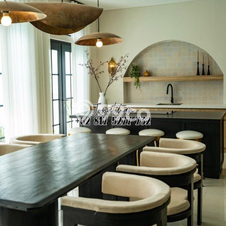 Investasi Potensial! Vila Kawasan , Ukuran 225m2m², Posisi Strategis Investasi Potensial! Vila Kawasan , Ukuran 225m2m², Posisi Strategis