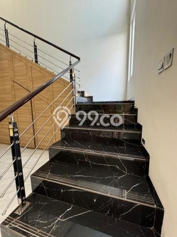 Rumah Elit LB 315m2 Siap Pakai Desain Elegan di Gading Serpong Pondok Hijau Golf, Tangerang Rumah Elit LB 315m2 Siap Pakai Desain Elegan di Gading Serpong Pondok Hijau Golf, Tangerang