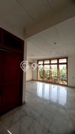 LOKASI STRATEGIS! Rumah di Kelapa Gading, Akses ke Stasiun, 6 KT, Luas 750m2m² Bangunan 1500m2m² LOKASI STRATEGIS! Rumah di Kelapa Gading, Akses ke Stasiun, 6 KT, Luas 750m2m² Bangunan 1500m2m²