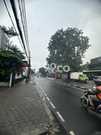 Unit Ruko Dijual di Kebayoran Lama Jakarta Selatan Luas Tanah 361m2, Luas Bangunan 200m2 Unit Ruko Dijual di Kebayoran Lama Jakarta Selatan Luas Tanah 361m2, Luas Bangunan 200m2