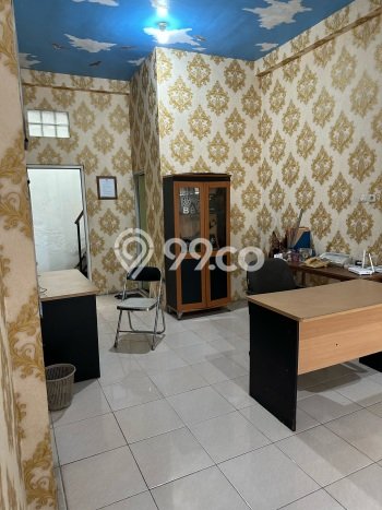 Ruko Bagus Dijual LB 140m2 Lokasi Strategis Tangerang Selatan Area Cocok untuk Berbisnis Ruko Bagus Dijual LB 140m2 Lokasi Strategis Tangerang Selatan Area Cocok untuk Berbisnis