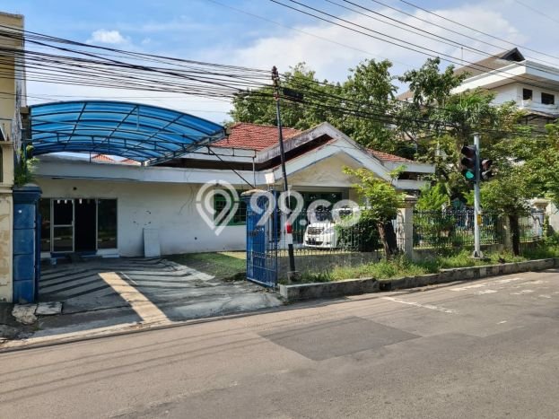 Disewakan Komersial di Kawasan Ramai Sukomanunggal Luas 525m2 Disewakan Komersial di Kawasan Ramai Sukomanunggal Luas 525m2