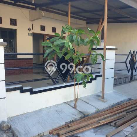 Rumah di Lakarsantri, Surabaya, Luas 82m² LB 53m² Rumah di Lakarsantri, Surabaya, Luas 82m² LB 53m²