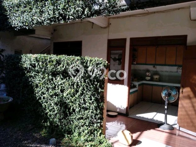 Dijual Rumah Premium dengan Fasilitas Sekitar Komplit di Sukolilo, Surabaya Dijual Rumah Premium dengan Fasilitas Sekitar Komplit di Sukolilo, Surabaya