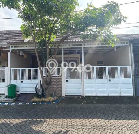 Hunian Cantik Modern Lb 100m2 di Taman, Sidoarjo Hunian Cantik Modern Lb 100m2 di Taman, Sidoarjo