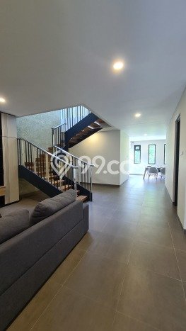 Ready to Use! Premium House LT 144m2 Desain Modern di Candi Golf Ready to Use! Premium House LT 144m2 Desain Modern di Candi Golf