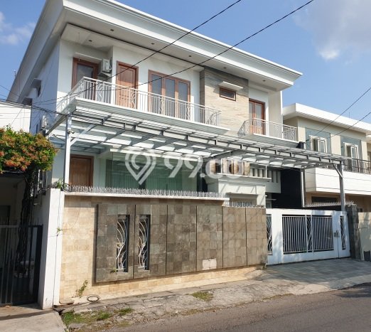 Rumah Elit Modern Tanpa Renovasi di Brumbungan Semarang Rumah Elit Modern Tanpa Renovasi di Brumbungan Semarang
