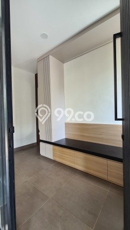 Ready to Use! Premium House LT 144m2 Desain Modern di Candi Golf Ready to Use! Premium House LT 144m2 Desain Modern di Candi Golf