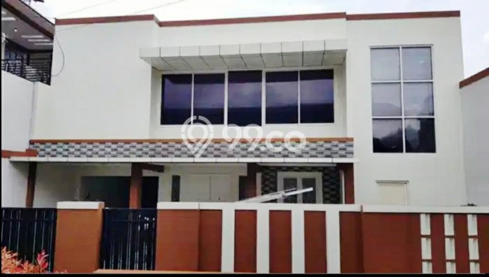 Jual Rumah Strategis Bagus Punya 7 KT di Pedurungan Semarang SHM Jual Rumah Strategis Bagus Punya 7 KT di Pedurungan Semarang SHM