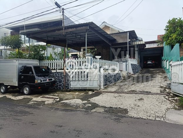 For Sale Rumah Mewah Exclusive di Gajah Mungkur, Semarang For Sale Rumah Mewah Exclusive di Gajah Mungkur, Semarang