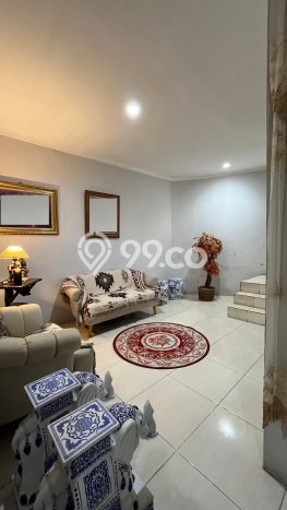 Rumah Luas Asri 4 KT Siap Huni di Kemanggisan Jakarta Barat Rumah Luas Asri 4 KT Siap Huni di Kemanggisan Jakarta Barat