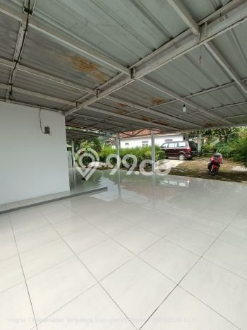 Hunian Cantik Modern Lb 200m2 di Tenjolaya, Bogor Hunian Cantik Modern Lb 200m2 di Tenjolaya, Bogor
