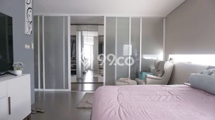 Hunian Mewah LB 250m2 Siap Huni Desain Elegan di Mampang, Jakarta Selatan Hunian Mewah LB 250m2 Siap Huni Desain Elegan di Mampang, Jakarta Selatan