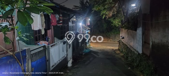 Rumah Modern 5 KT di Pondok Ranggon Jakarta Timur Unfurnished Rumah Modern 5 KT di Pondok Ranggon Jakarta Timur Unfurnished