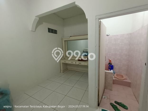 Hunian Cantik Modern Lb 200m2 di Tenjolaya, Bogor Hunian Cantik Modern Lb 200m2 di Tenjolaya, Bogor