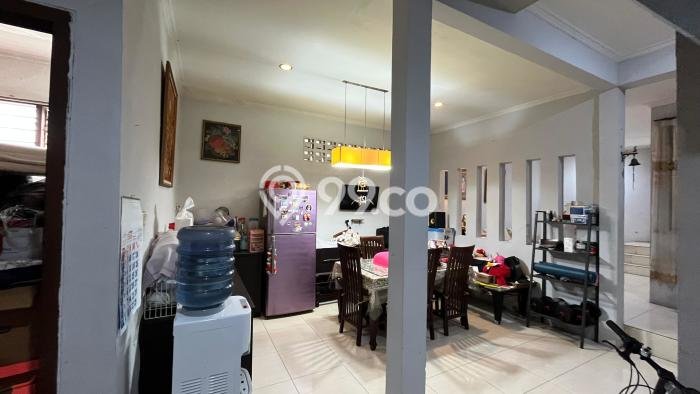 Rumah Luas Asri 4 KT Siap Huni di Kemanggisan Jakarta Barat Rumah Luas Asri 4 KT Siap Huni di Kemanggisan Jakarta Barat