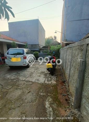 Rumah Bagus Siap Huni Di Jatinegara Luas 80m2 Lokasi Strategis Rumah Bagus Siap Huni Di Jatinegara Luas 80m2 Lokasi Strategis