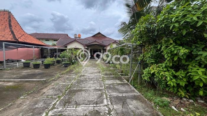 Tanah Dijual Lokasi Pamulang, Tangerang Selatan dengan Luas Tanah 725m2 dan Status SHM Tanah Dijual Lokasi Pamulang, Tangerang Selatan dengan Luas Tanah 725m2 dan Status SHM