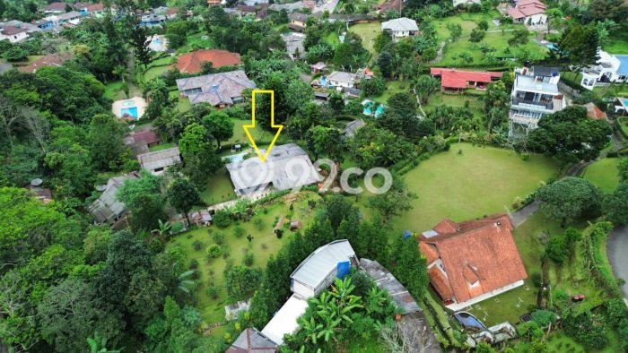 DIJUAL! Vila Kawasan Cisarua, Area 1457m2m², Lokasi Strategis DIJUAL! Vila Kawasan Cisarua, Area 1457m2m², Lokasi Strategis