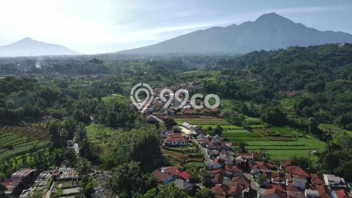Hunian Cantik Modern Lb 200m2 di Tenjolaya, Bogor Hunian Cantik Modern Lb 200m2 di Tenjolaya, Bogor