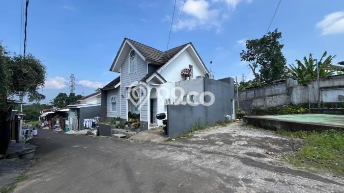 Rumah Modern Minimalis 4 Kamar Siap Huni di Caringin Rumah Modern Minimalis 4 Kamar Siap Huni di Caringin