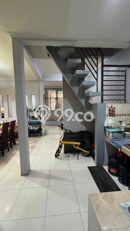 Rumah Luas Asri 4 KT Siap Huni di Kemanggisan Jakarta Barat Rumah Luas Asri 4 KT Siap Huni di Kemanggisan Jakarta Barat