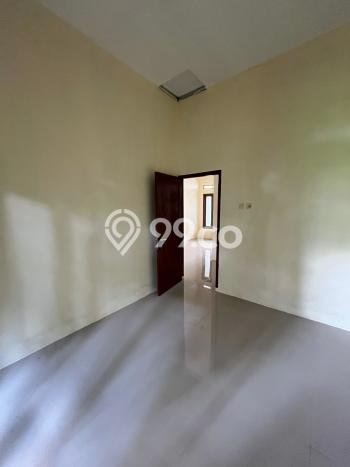Jual Rumah Harga Miring Sawangan Punya 2 Kamar & LT 63m2 Jual Rumah Harga Miring Sawangan Punya 2 Kamar & LT 63m2